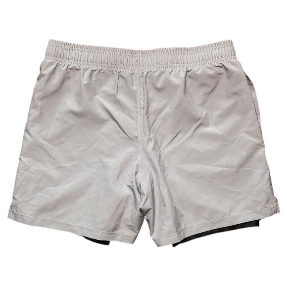 Under Armour 2 in 1 Loose Gray & Black Camo Running Training Shorts Youth XL - Picture 5 of 8